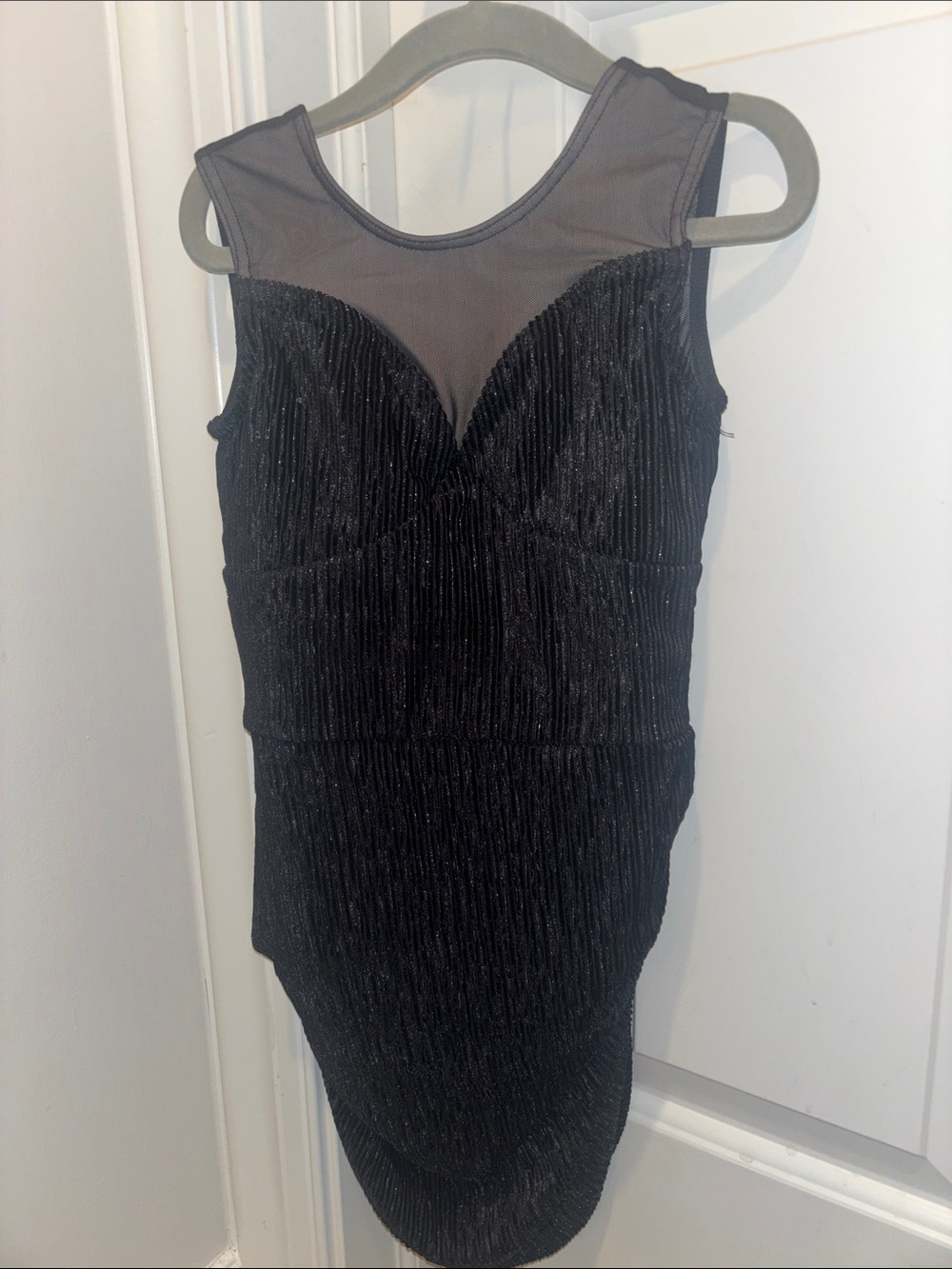 Black Sleeveless Mesh Yoke Cocktail Dress Dance Costume with Long Gloves